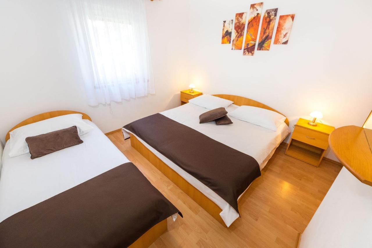 Apartments By The Sea Vrsi - Mulo, Zadar - 5951 ภายนอก รูปภาพ